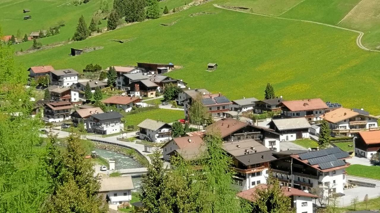 Haus Rosi Apartment Sankt Leonhard im Pitztal Bagian luar foto