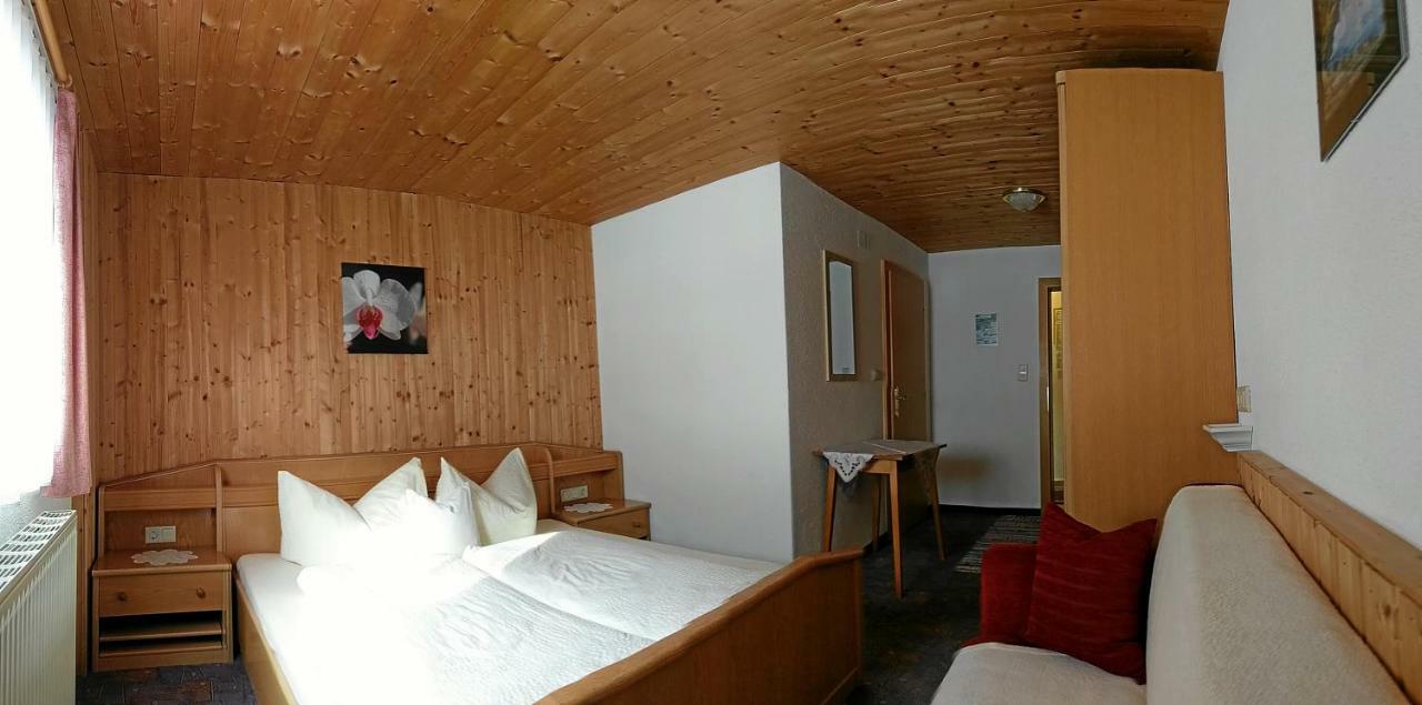 Haus Rosi Apartment Sankt Leonhard im Pitztal Bagian luar foto